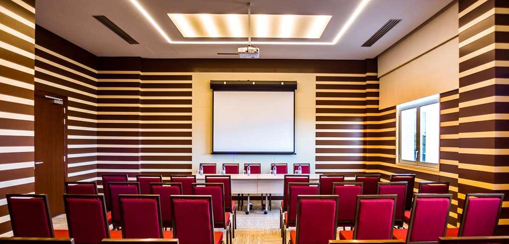 Hotel Golden Tulip Le Diplomate Kotonu Udogodnienia zdjęcie